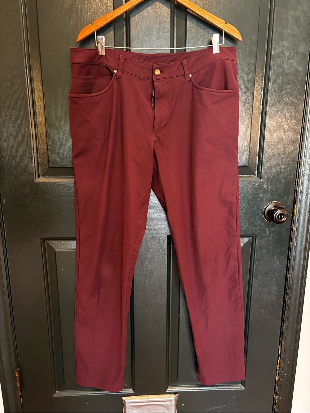 lululemon athletica Men's Burgundy Chino-Style Pants